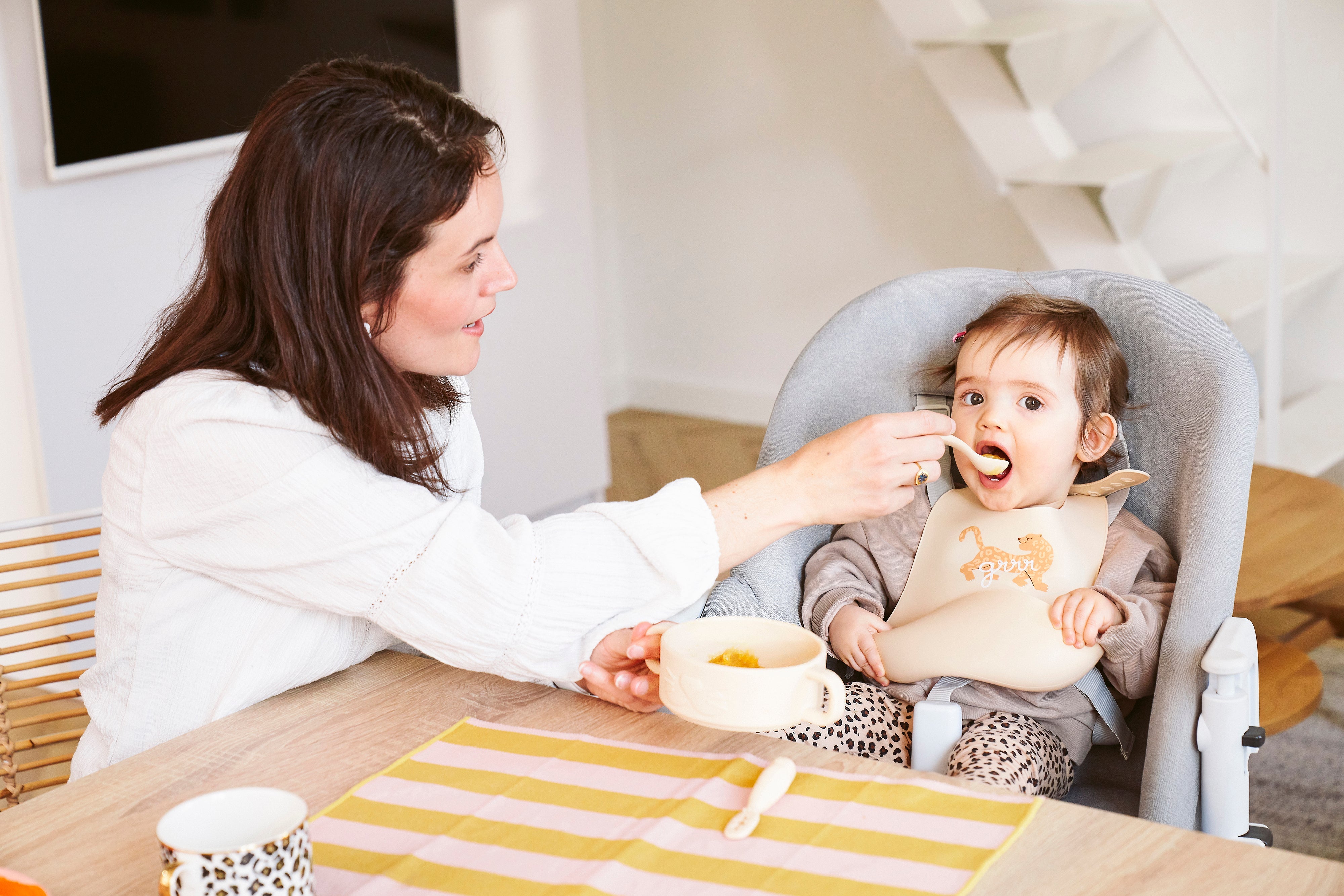 When to Start Solids (And How to Make It Effortless)